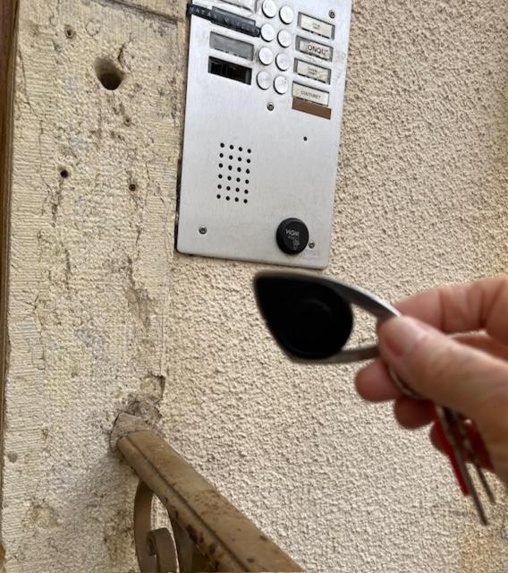 Le Bali Daire Besançon Dış mekan fotoğraf